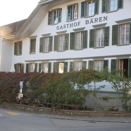 Gasthof Baeren Laupen 外观 照片